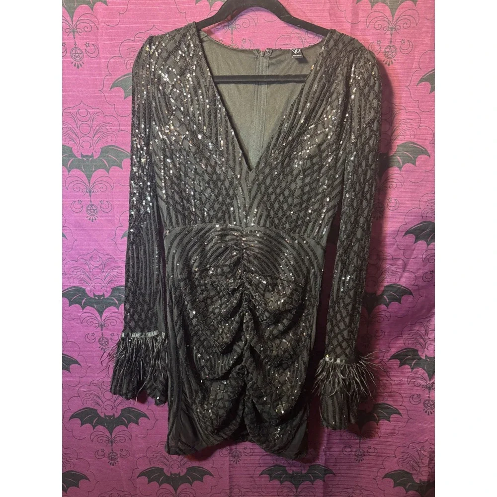 Windsor Black Sequin Feather Cuff Long‎ Sleeve Mini Dress Party EUC Large